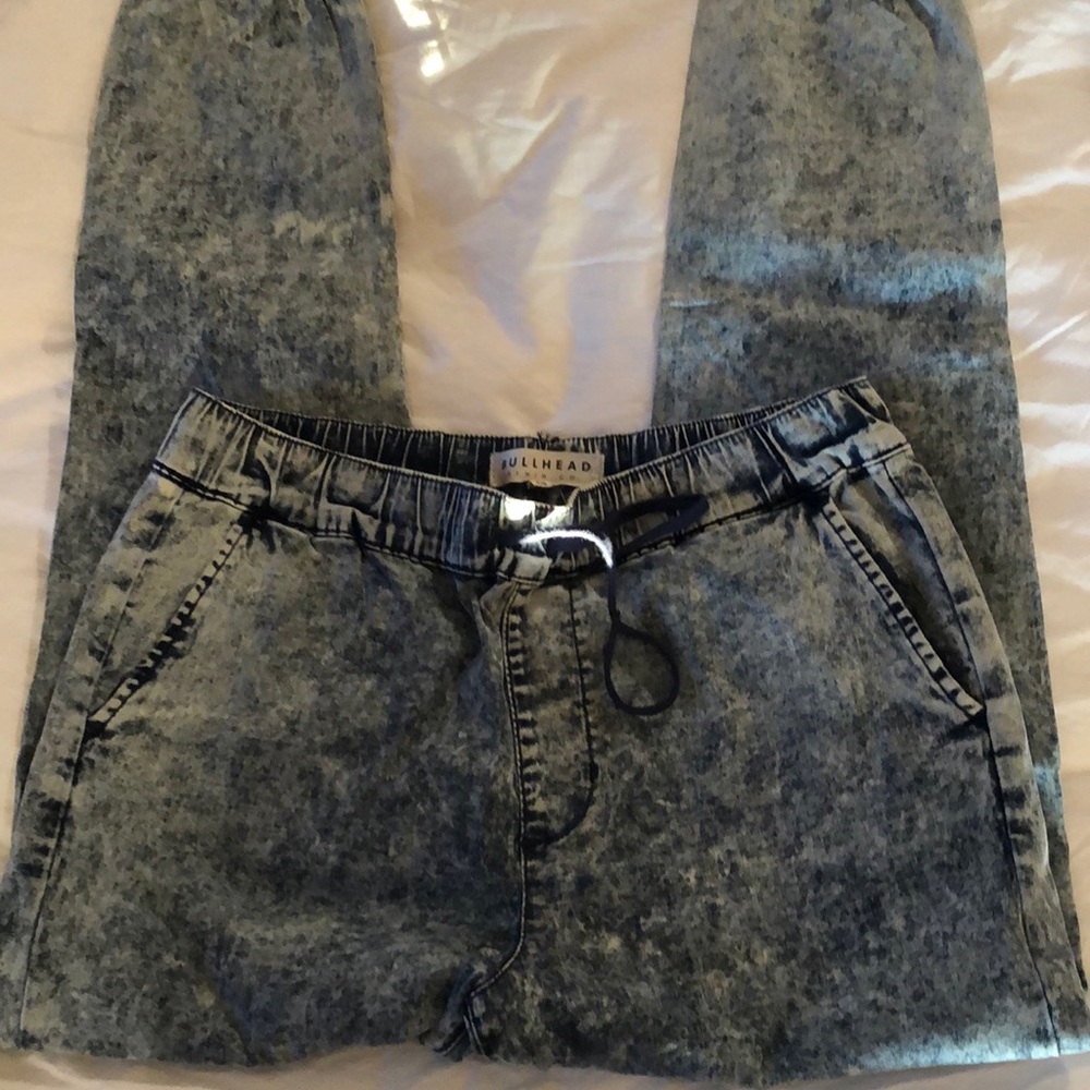 Jeans - Picture 2 of 3